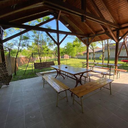 Alfoeldi Vendeghaz - Devavanya Exterior foto