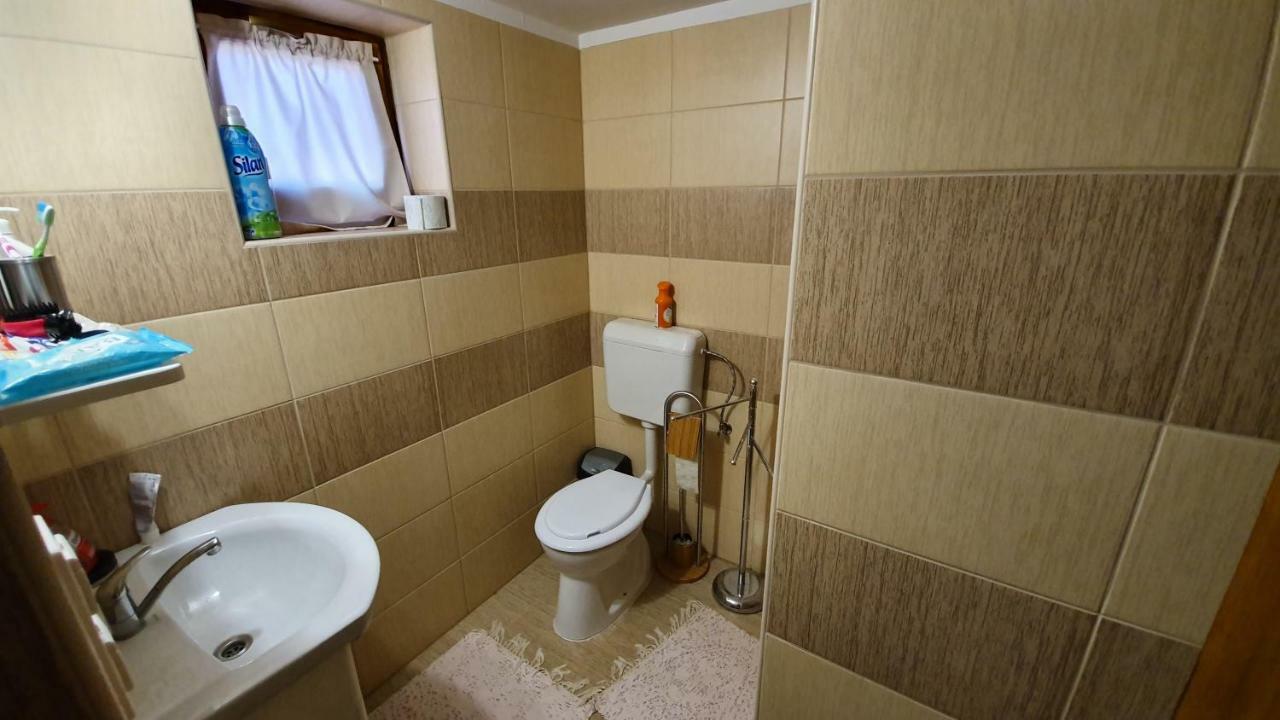Alfoeldi Vendeghaz - Devavanya Exterior foto